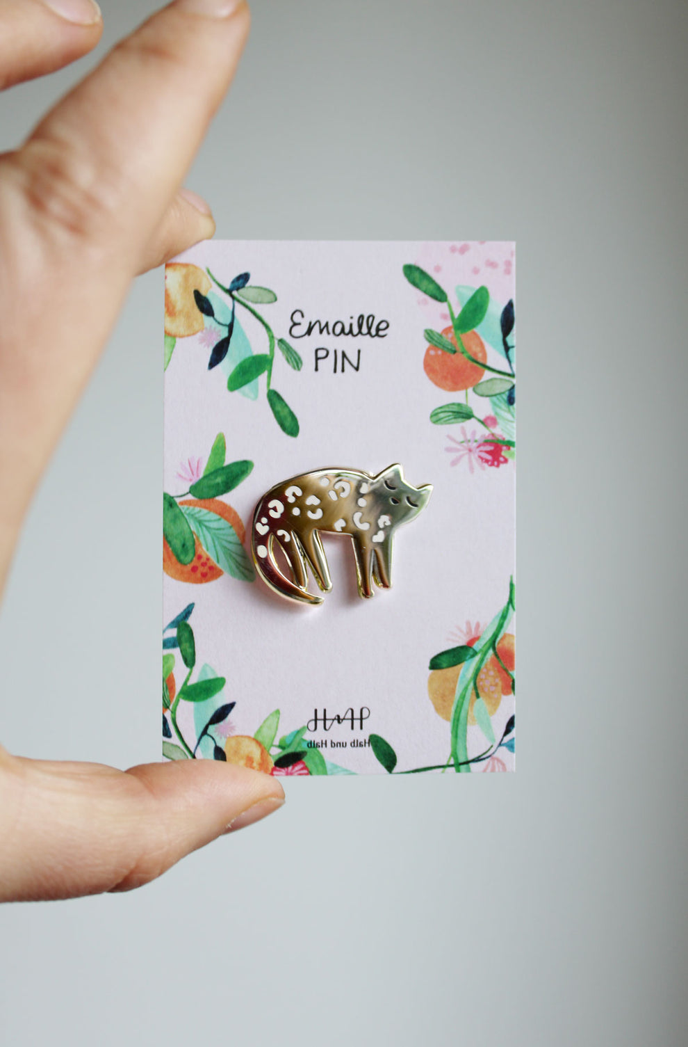 Emaillepin Katze Hardemaille