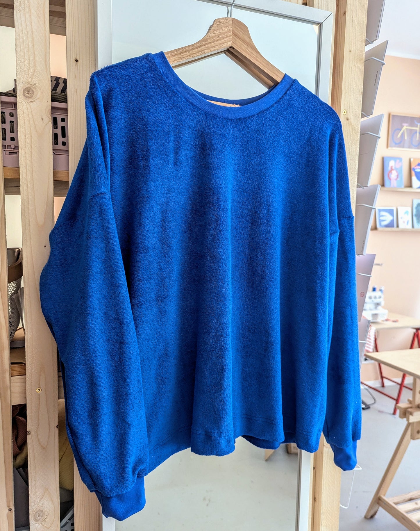 Frottee- Oversize-Pullover knallblau Erwachsene VERSANDFERTIG