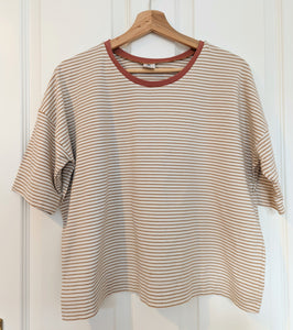 lockeres Streifen T-Shirt VERSANDFERTIG