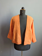 Lade das Bild in den Galerie-Viewer, offene Musselinjacke hellorange VERSANDFERTIG
