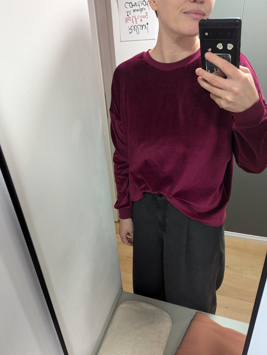 Weinroter Oversize Pullover aus Nicky