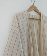 Lade das Bild in den Galerie-Viewer, offene Baumwolljacke creme gestreift

